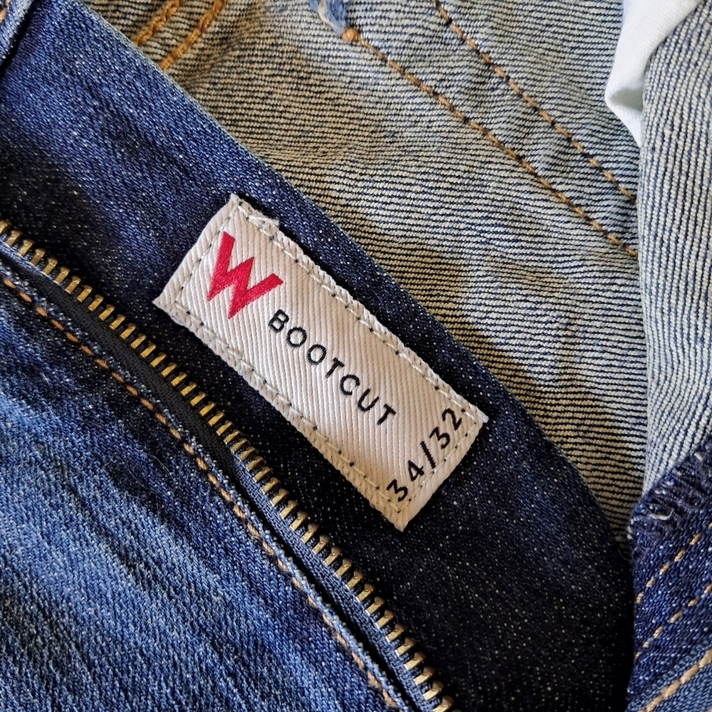 Wrangler Jeans Mens 34x32 Blue Bootcut Medium Wash Denim Stretch - Picture 6 of 8